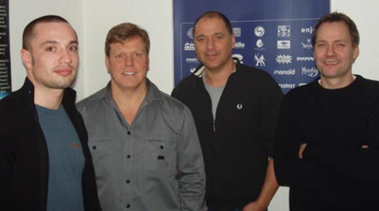Arbeiten zusammen (v.l.n.r.): Felix Kosel (Labelmanager edelNET), Jochen Richert, Georg Schmitz und Stefan Weikert