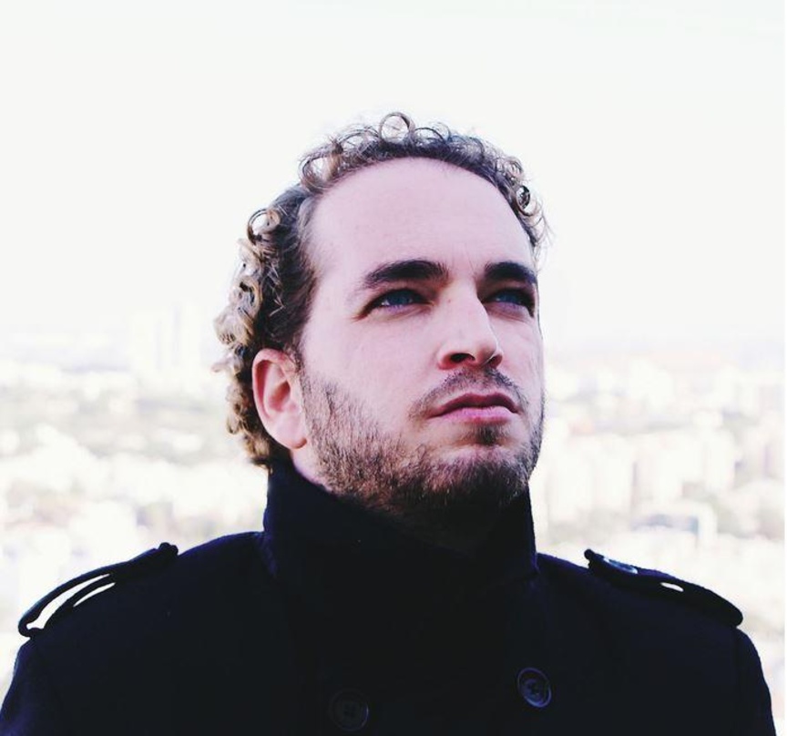 Veröffentlicht 2020 sein Debütalbum: Shlomi Ash