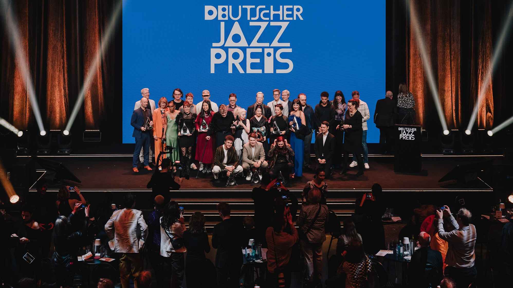 Steigt 2025 in Köln: der Deutsche Jazzpreis, hier das Siegerfoto von 2024.