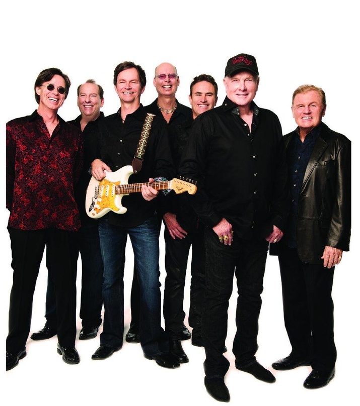Für sonnige Töne der Proms-Tour in der Adventszeit zuständig: die Beach Boys