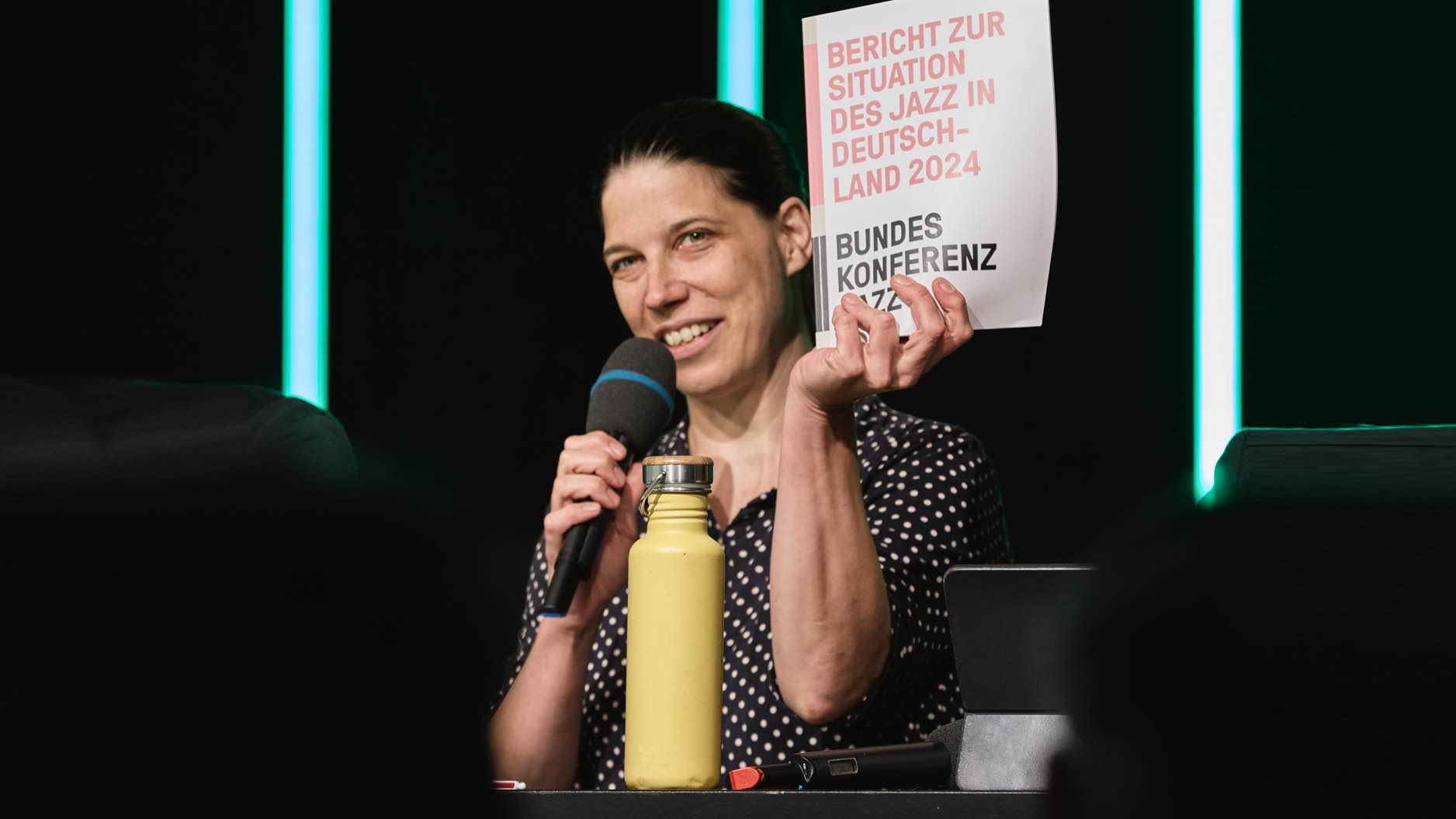 4ee9060f bdd1 48f8 9f75 61d43207aaf1 Bei der Vorstellung des neuen "Berichts zur Situation des Jazz in Deutschland 2024": Bettina Bohle als Sprecherin der BK Jazz.