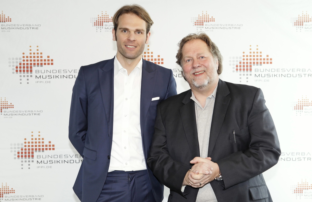 Bleiben mit dem Echo Pop noch länger in Berlin: Geschäftsführer Florian Drücke (links) und Vorstandschef Dieter Gorny vom Bundesverband Musikindustrie