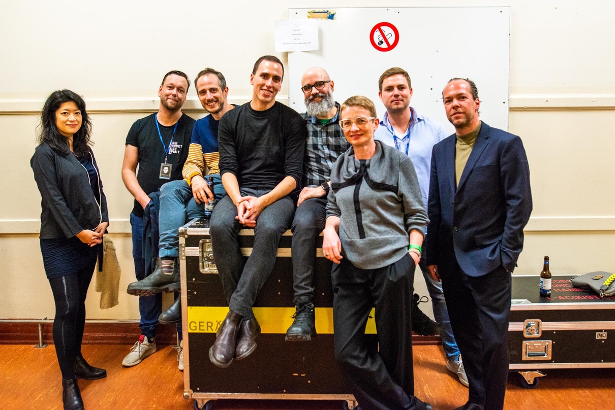 Vor dem Konzert (von links): Miho Nishimito (Warner Classics), Fabian Schuetze (Management Martin Kohlstedt), Gregor Meyer (Leiter GewandhausChor zu Leipzig), Martin Kohlstedt, David Garci...
