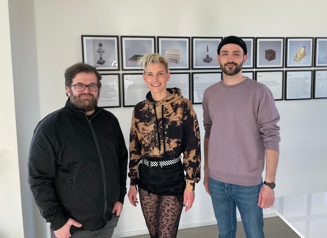 Sind neue Partner (von links): Hendrik Czaster (Contra), Ina Bredehorn (Deine Cousine) und Henrik Wattenbach (MPS Hanseatic)
