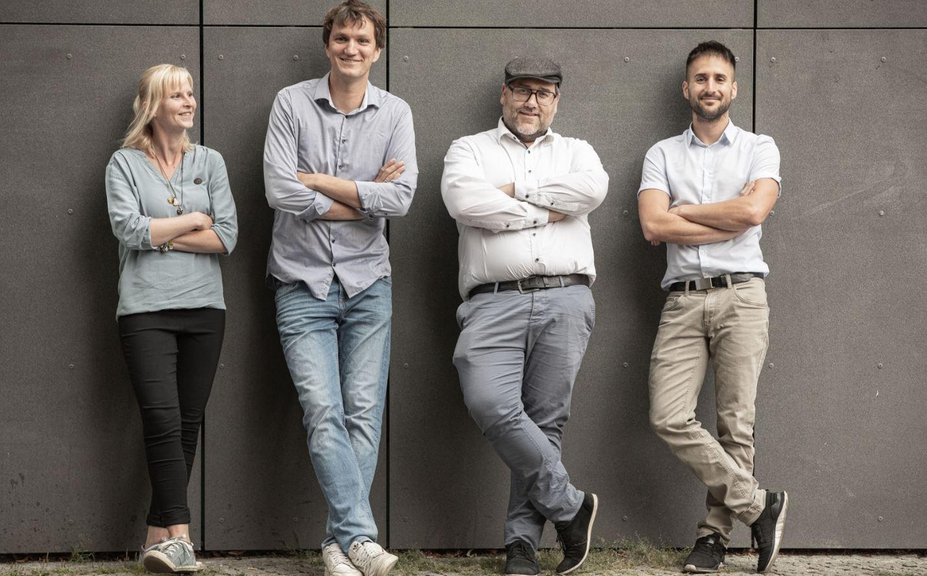 50a7567d7dd905329570a81fd0887fd0c2f2a7793c31707dcdf811231ed3f343 Festivalfreunde (von links): Jessica Schatz, Robert Stolt, David Trümner und Daniele Garaffo (alle Fuchs & Hirsch).
