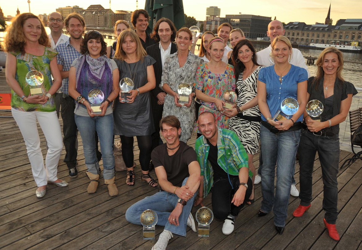 Erhielten einen Dome-Award: die Teams von Universal, RTL II, EMI, MME und Kruger Media||Erhielten einen Dome-Award (v.l.n.r.): Christine Mayerhofer, Markus Schmitz-Peiffer, Philipp Sapp, S...