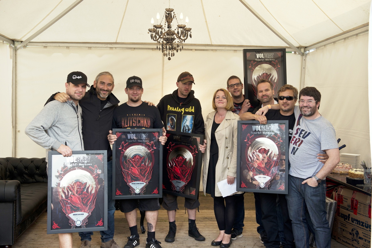 Platin feierten in Wacken Volbeat, ihr Management und das Universal Team