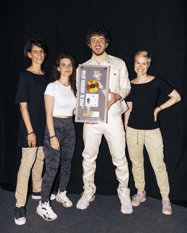 Feierten Gold (von links): Stefania Lorenzetto, Maria Lovisi, Jack Harlow und Barbara Bodoky