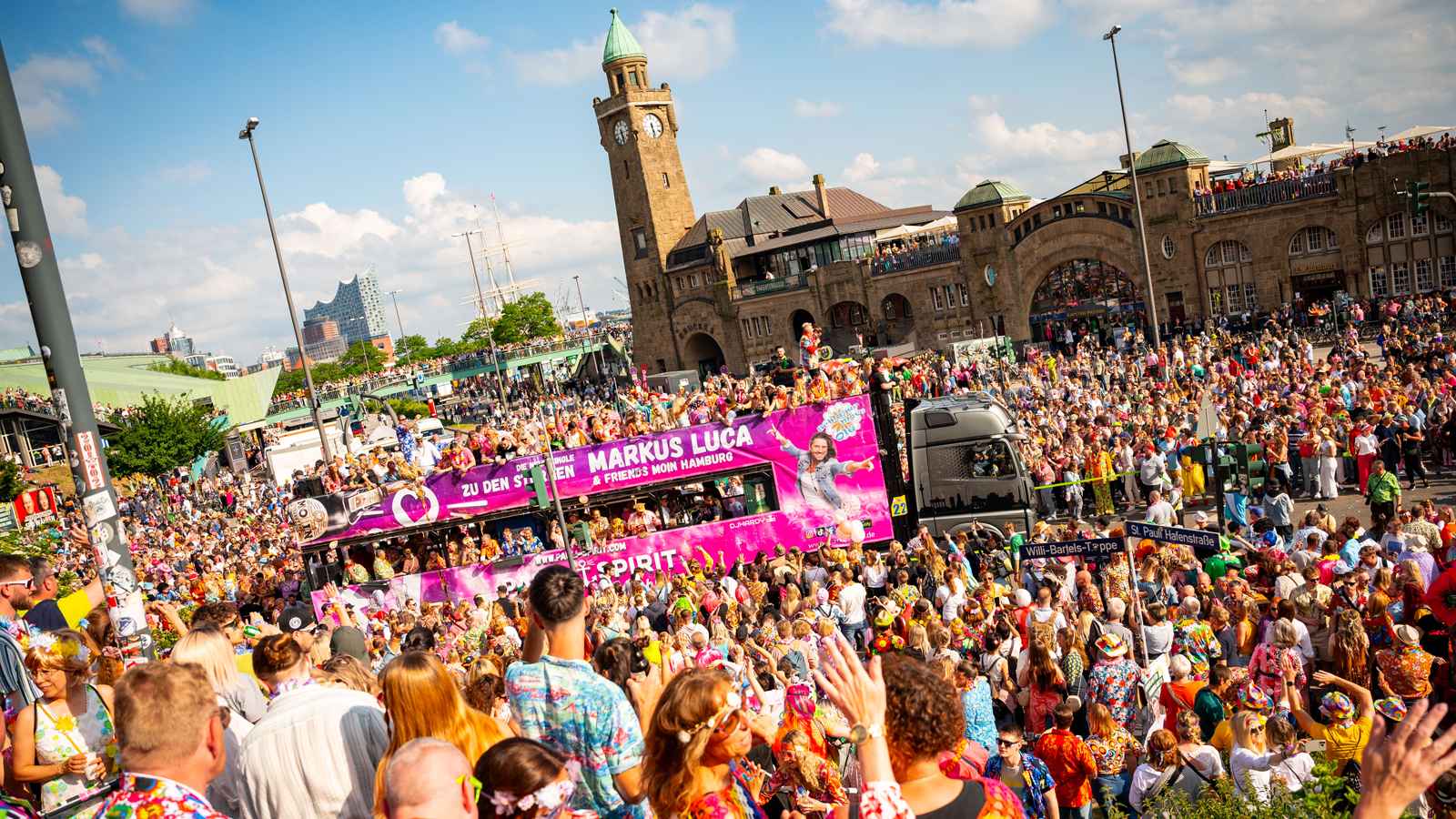 5257af71 c54e 46a8 812e 0dfc7e1223f4 Zog zum 26. Mal durch Hamburg: der Schlagermove.