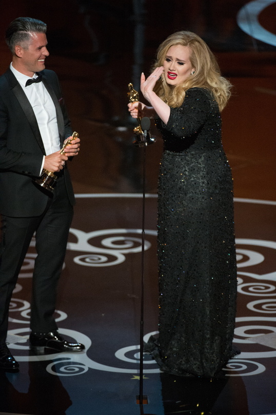Mit einem Oscar für den ihren "Skyfall"-Filmsong geehrt: Adele und Paul Epworth