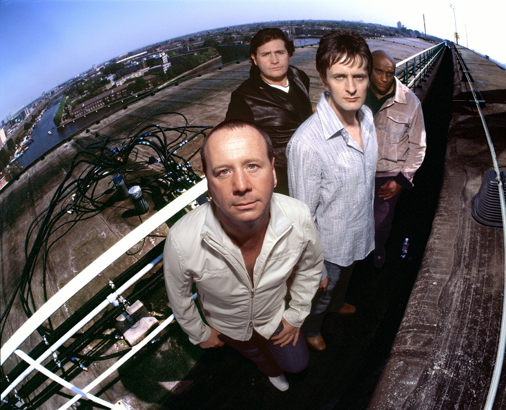 Im Juni 2009 in Deutschland unterwegs: die Simple Minds