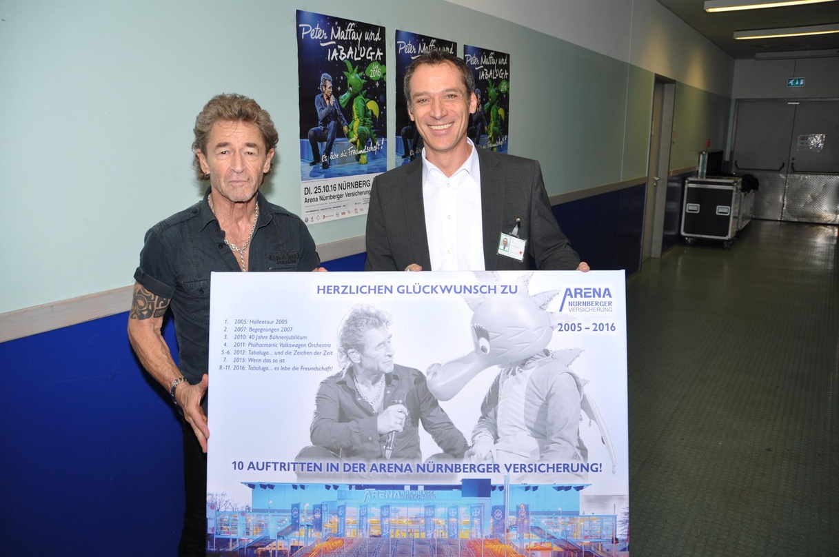 Bei der Award-Übergabe: Peter Maffay (links) mit Gratulant Jürgen Fottner