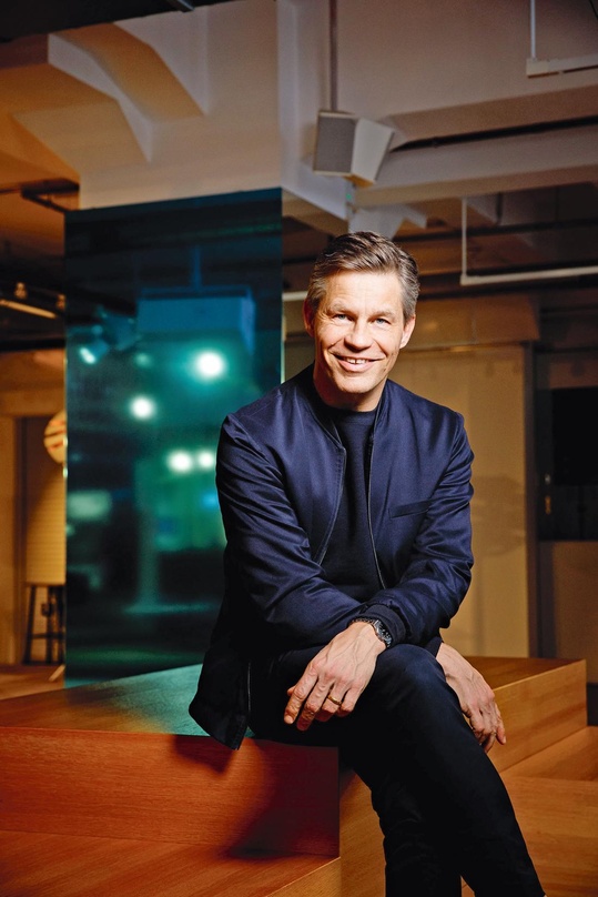 Begrüßte die Branchengäste bei einer wieder physischen Ausgabe von Universal Inside in Berlin: Frank Briegmann, Chairman & CEO Universal Music Central Europe und Deutsche Grammophon