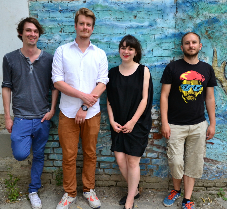 Gruppenbild mit Neuzugang (von links:) Andreas Rubin-Schwarz, Colin Lovrinovic, Vivien Mierzkalla und Jörg Peters