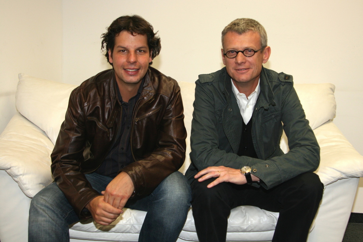 Stellten auf der MusikWoche-Couch die neue Struktur von Sony BMG Ariola vor: Ken Otremba (l.) und Jörg Hellwig