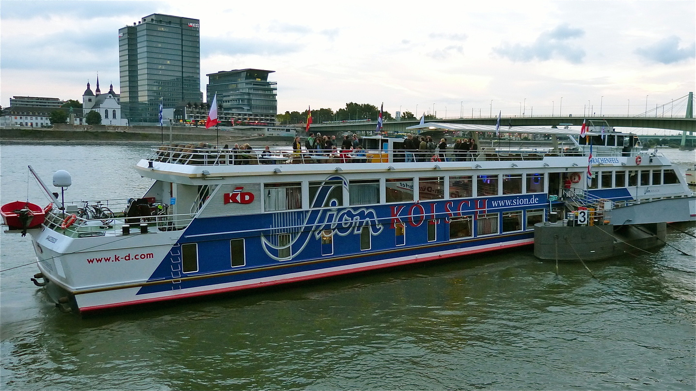 Musikdampfer vor der Abfahrt: An Bord hatte er rund 350 Label- und Handelspartner
