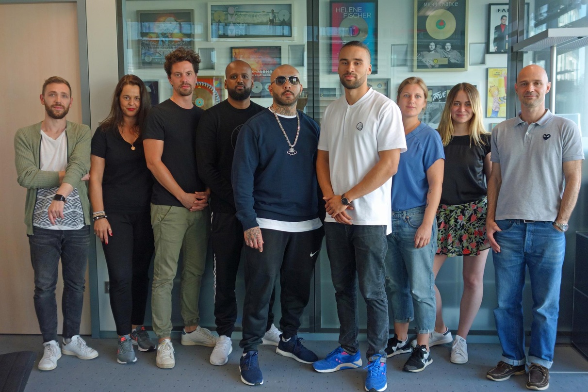 Arbeiten im Verlagsgeschäft eng zusammen (von links): Paul Hillebrand (Manager Legal Affairs Sony/ATV), Katja Nagel (Millenium Music, Bozz Publishing), Max Paproth (Head of A&R GSA & Europ...