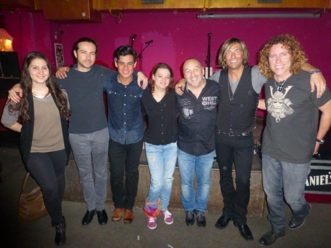 Trafen sich beim Showcase (von links): Natalie Lemberger, Christian Knoll, Kevin Campos, Ariane Schröder, Hans Derer, Jamey Garner und Dillon Dixon