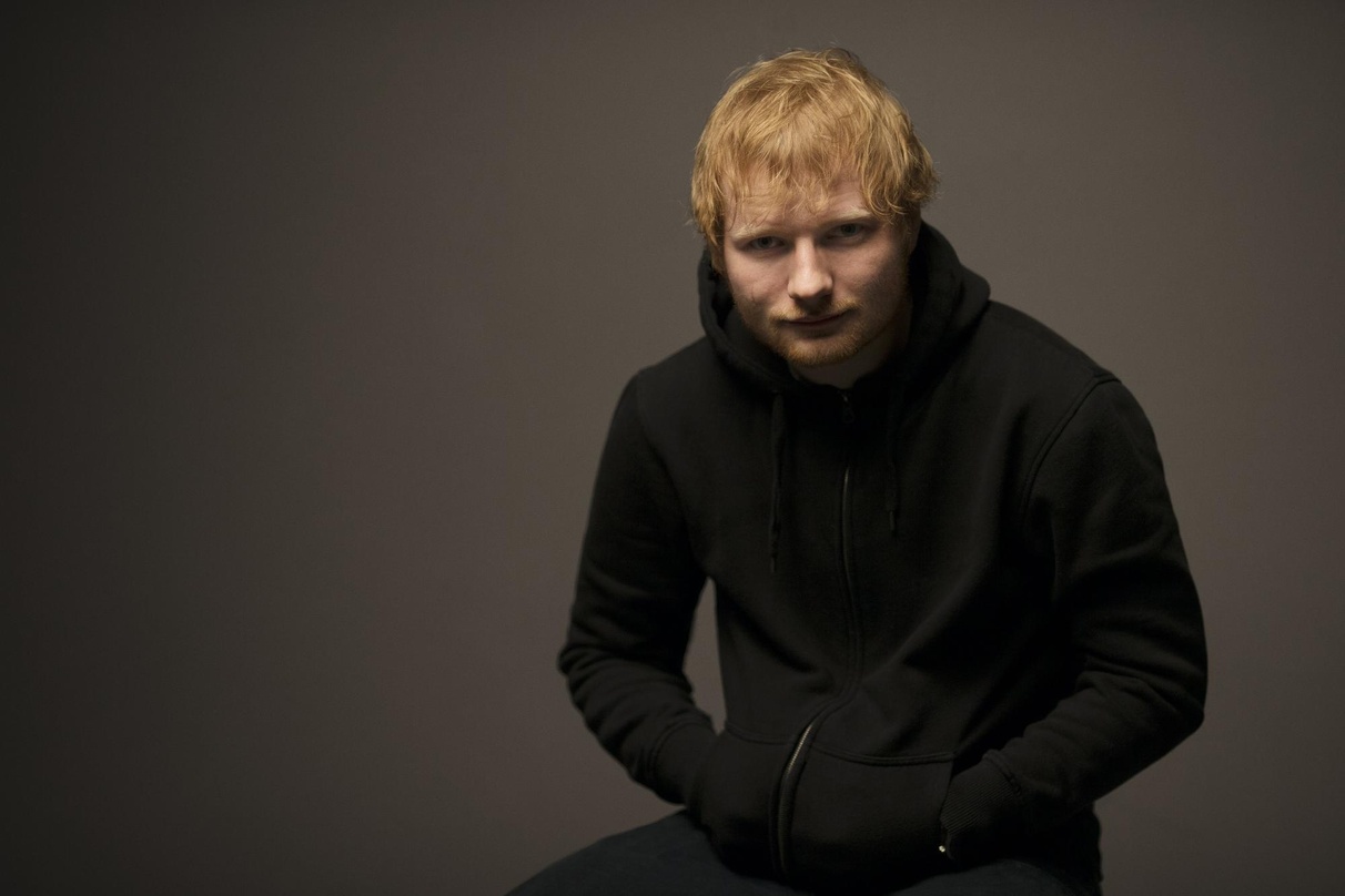 59af81aa0533e4ece02054ff1a07ff4a1b1410ae55664606d199528242dc8069 Nun wieder bei Alben und Singles die Nummer eins: Ed Sheeran