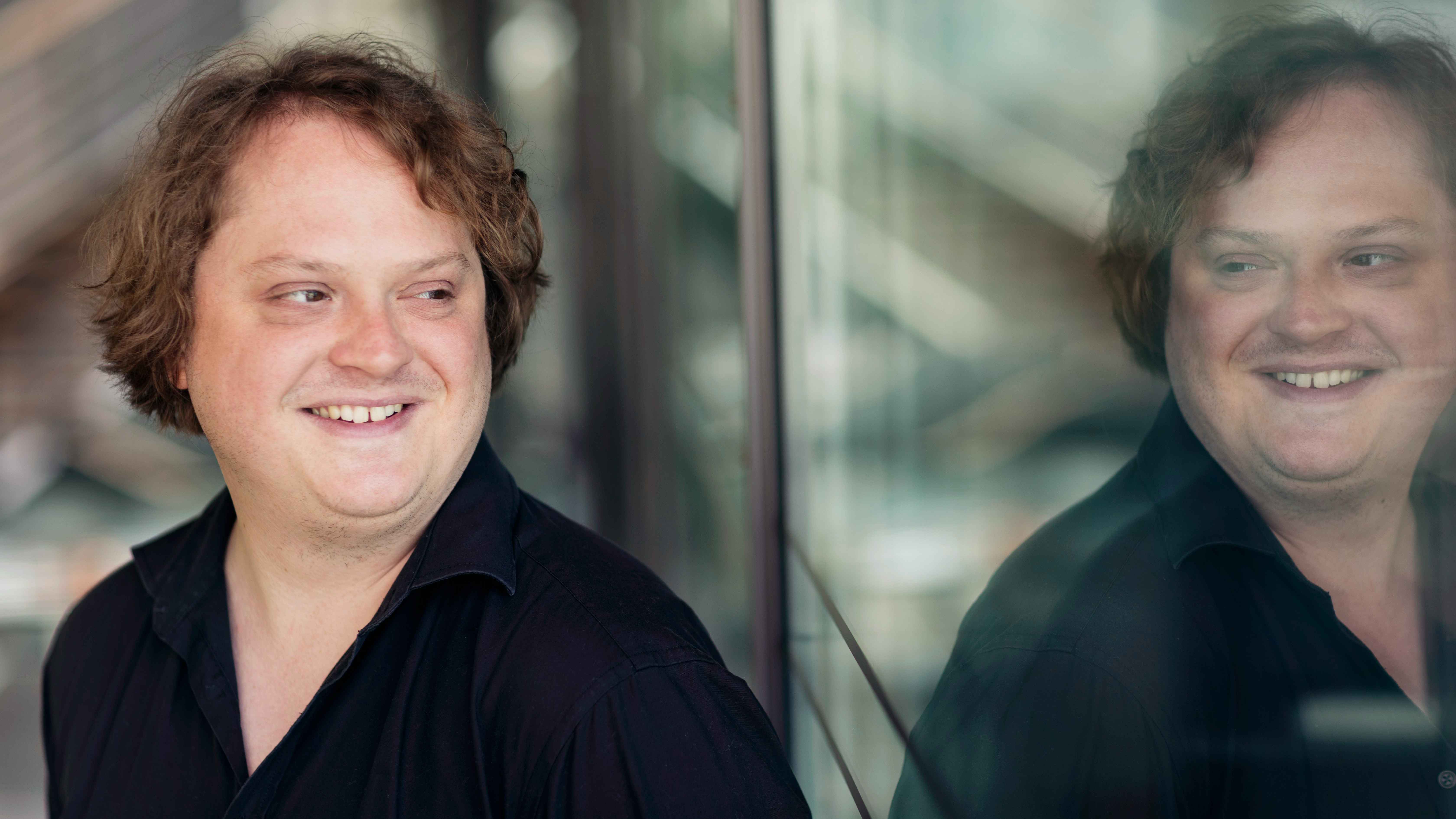 "Zeitgenössische Musik hat Unterhaltungspotenzial und niemand soll sich langweilen, egal ob Schulklasse oder Fachpublikum": Benjamin Scheuer.