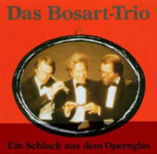 Ein Schluck aus dem Opernglas