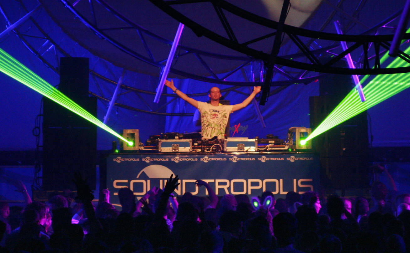 Soll zum Rave-Comeback bei der Soundtropolis beitragen: Felix Kröcher