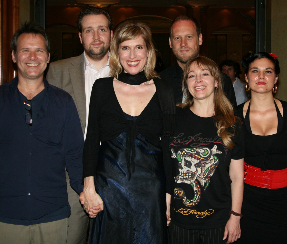 Trafen sich im Hotel Bayerischer Hof: Jazzsängerin Mystéfy und ihr Team||Nach dem ersten Set des Konzerts fanden sich die Künstlerin und ihr Team zu einem Erinnerungsfoto zusammen (v.l.n.r...