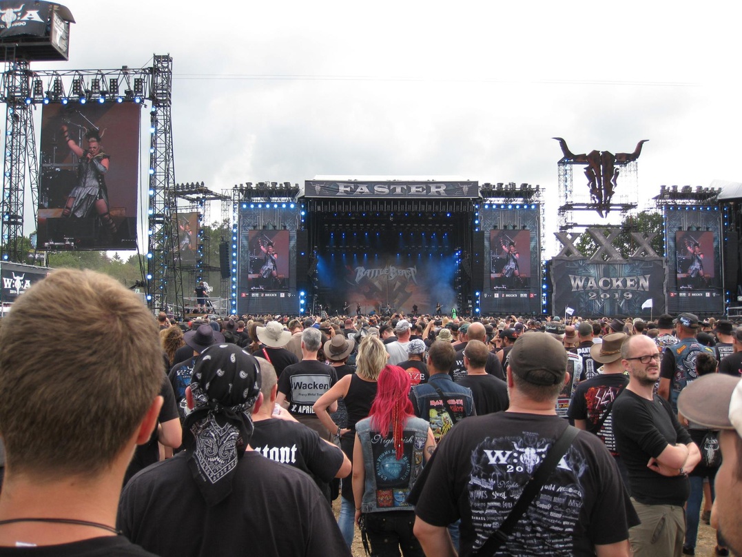 Wird auch 2020 wieder ausverkauft sein: das Wacken Open Air, hier der Auftritt von Battle Beast vom 3. August 2019