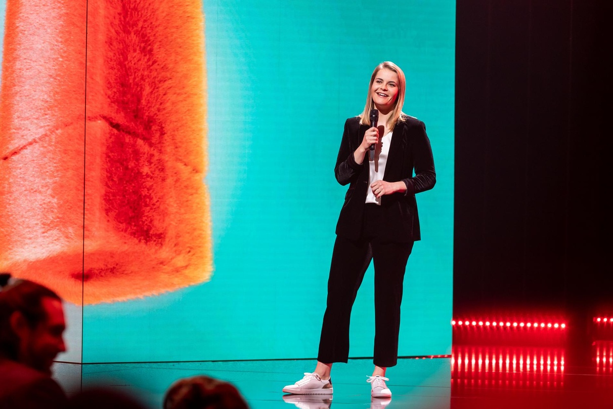 Führte durch die 13. Verleihung der Swiss Music Awards: Hazel Brugger