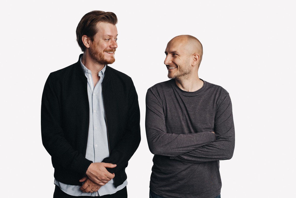 Staffelübergabe bei Gould Finch: Colin Hauer (links) und Jörg Peters