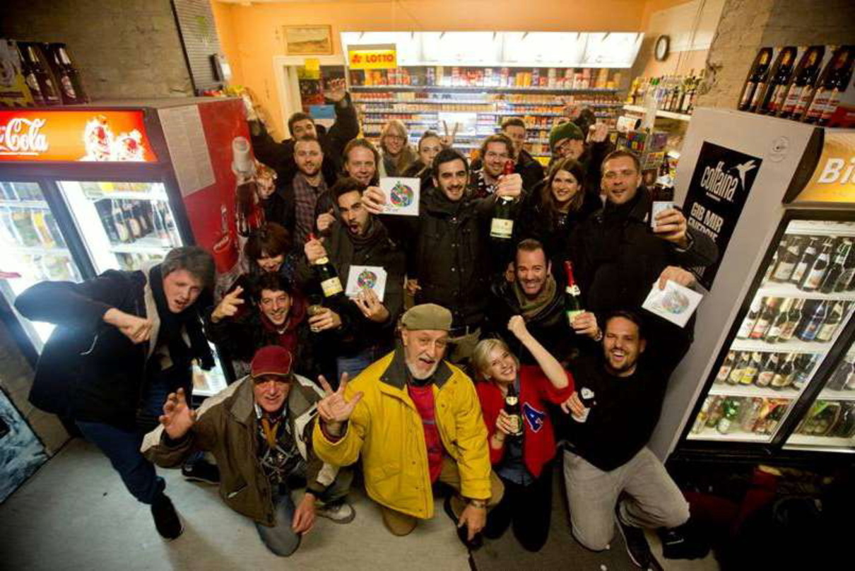 Trafen sich in Berlin: Die Teams von Four Music, We Play und DJ Faul