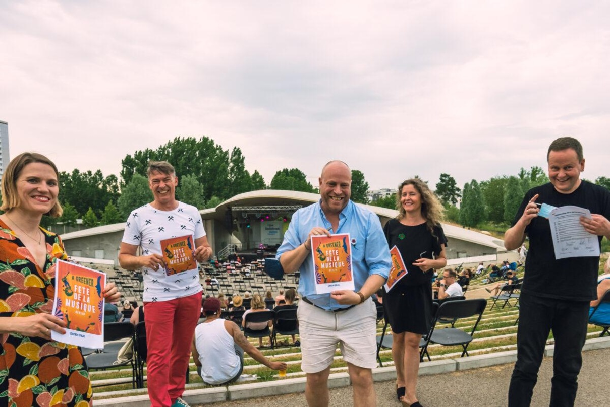 Nachhaltig (von links): Birte Jung (Expertin für nachhaltige Veranstaltungen im öffentlichen Raum), Björn Döring (Kurator FDM), Jacob Sylvester Bilabel (Gründer der Green Music Initiative ...