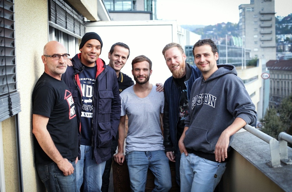Neue Partner (von links): Heribert "Mue" Meuser (Geschäftsführer Groove Attack), Kodimey Awokou (Geschäftsführer Chimperator Productions), Frank Stratmann (Geschäftsführer Groove Attack), ...