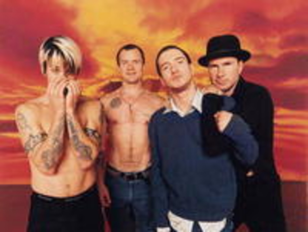 Spielen live bei den Grammys: die Red Hot Chili Peppers