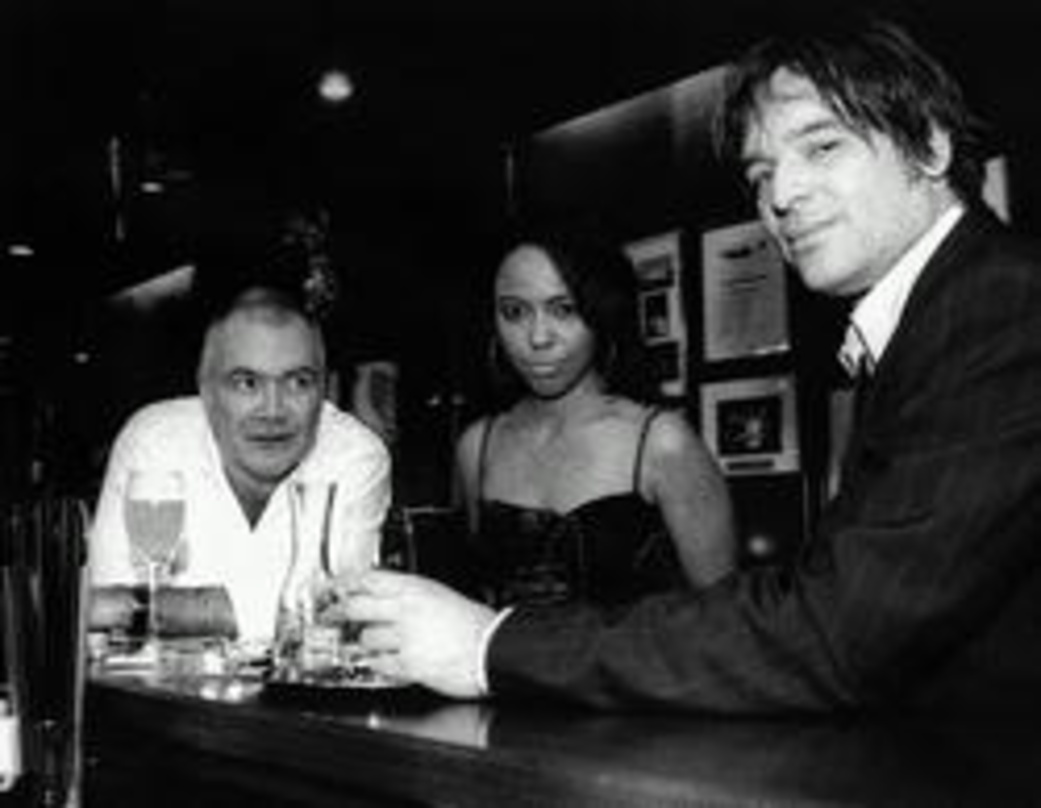 Erster Bar-Promo-Act von Q-rious: Nighthawks