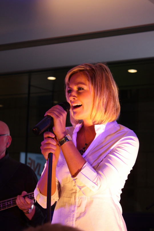 Sangen für iTunes Live: Helene Fischer und ...