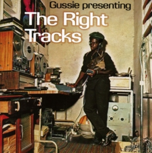 Gussie Clark – The Right Tracks - Gussie presenting
