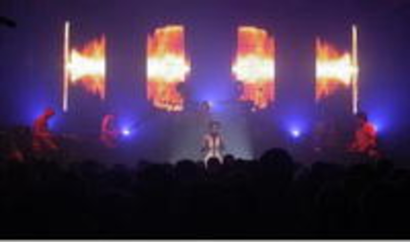 Schiller live erleben: Mit FlexiScreen-Modulen der Firma Screen Visions