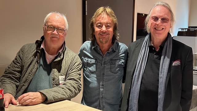 Trafen sich kürzlich in Hamburg (von links): Rechtsanwalt Götz Kiso, der britische Sänger und Gitarrist Chris Norman und Musikverleger Hille Hillekamp (Grand H Music ).
