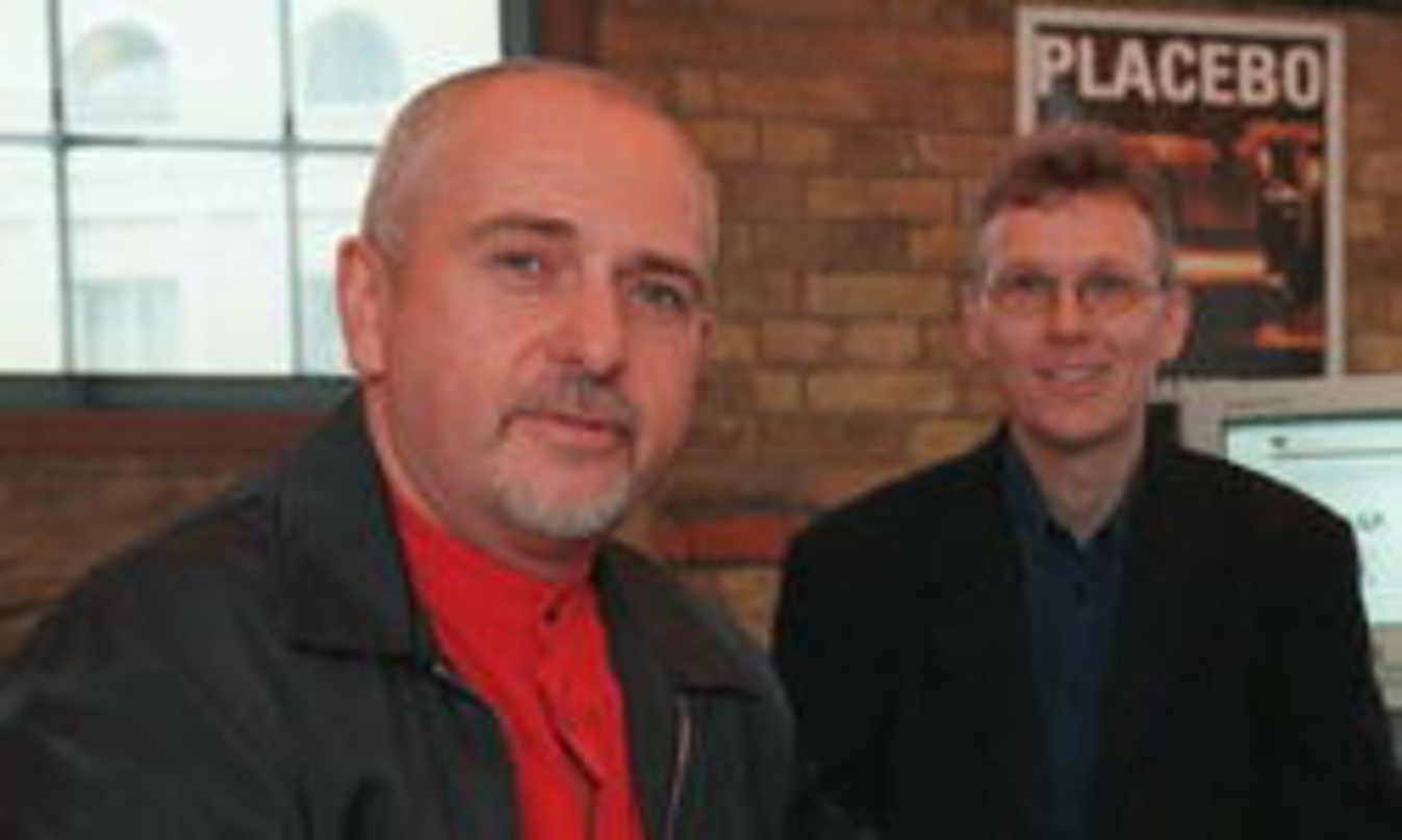 Innovator-Preisträger: Peter Gabriel und Charles Grimsdale (r.)