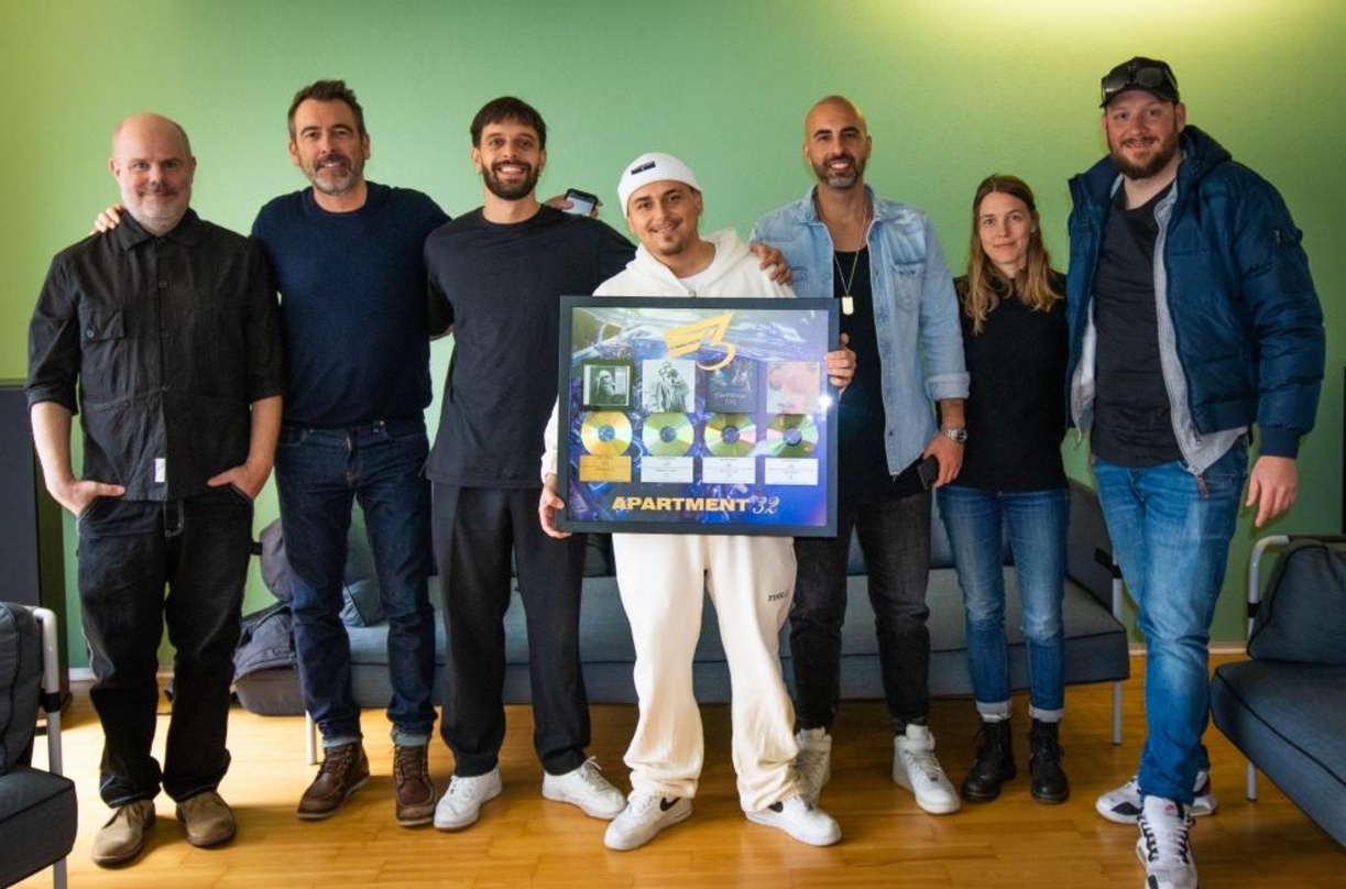 Trafen sich in Zürich (von links): Bernd Blankenburg (Head of Marketing International Universal Music Switzerland), Ivo Sacchi (Managing Director Universal Music Switzerland), Gian-Luca Ca...