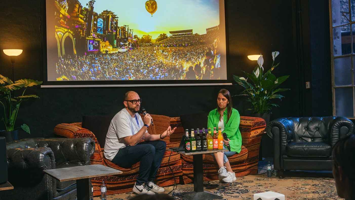Steigt in den Clubs und Bars der Hauptstadt: das Berlin Dance Music Event (BDME), hier ein Panel von 2023 mit Michel van Buyten (Head of Tomorrowland Music) und Katrin Fuhrmann (Gründerin ...