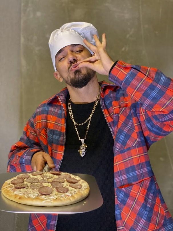 Macht Pizza a la Gangstarella für die Bratans und Bratinas: Capital Bra