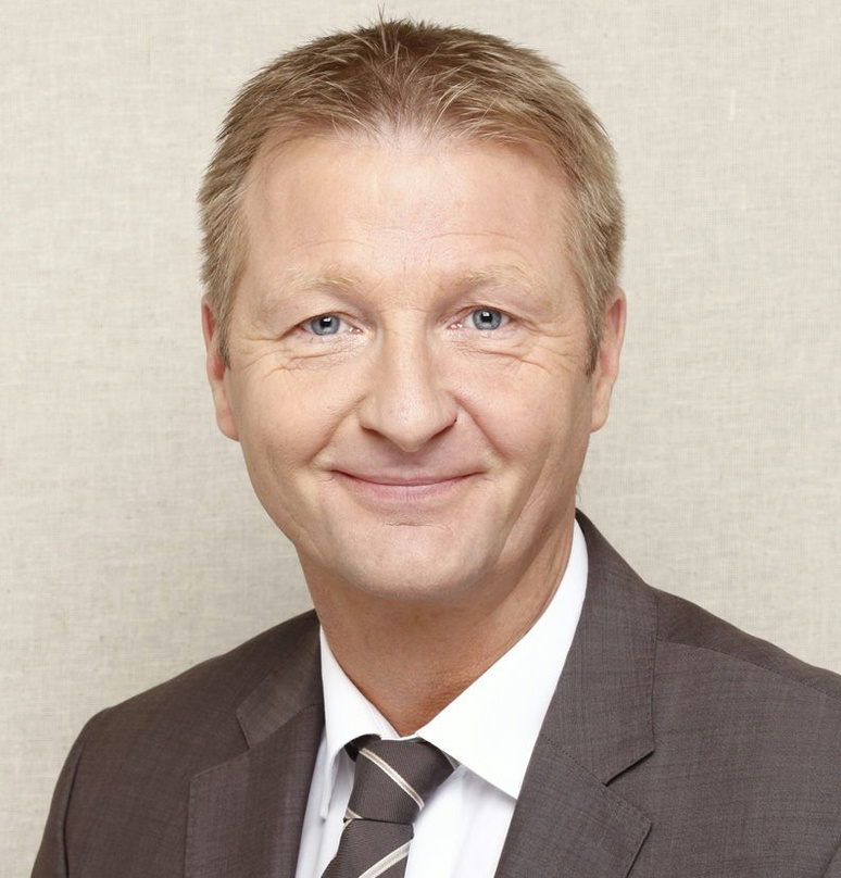 Stellte ersten Untersuchungsbericht zur Duisburger Loveparade vor: NRW-Innenminister Ralf Jäger