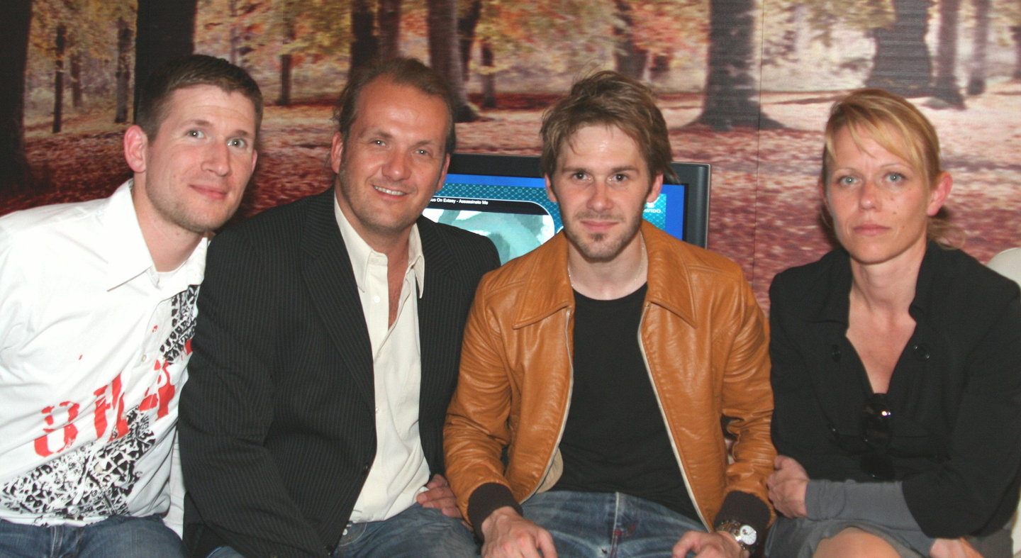 Kamen nach München (v.l.n.r.) Stefan Teubner (Programmleitung Yavido), Gregor Minnig (Director A&R Zyx), Christian Walz und Stefanie Brück (Leitung Kommunikation Yavido)