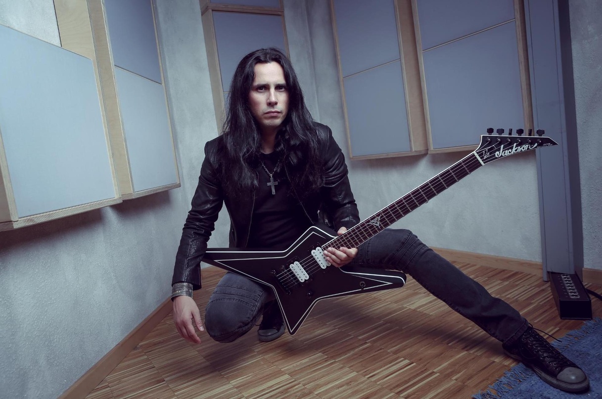 Vertraut künftig auf AFM: Gus G.