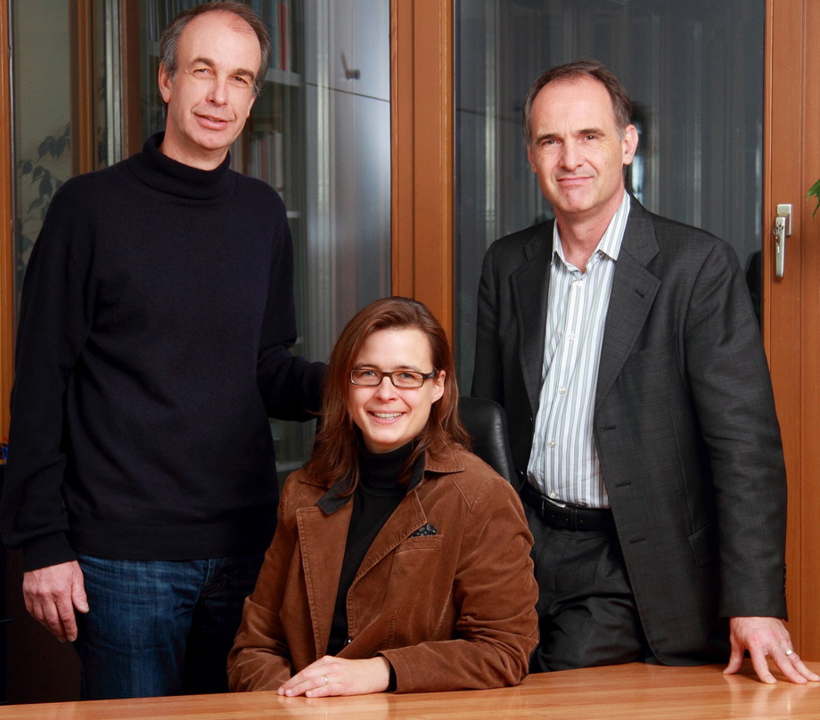 Lars Ingwersen (l.) stellt Peermusic Classical unter neue Leitung: Patricia Gläfcke übernimmt von Reinhard Flender (r.)