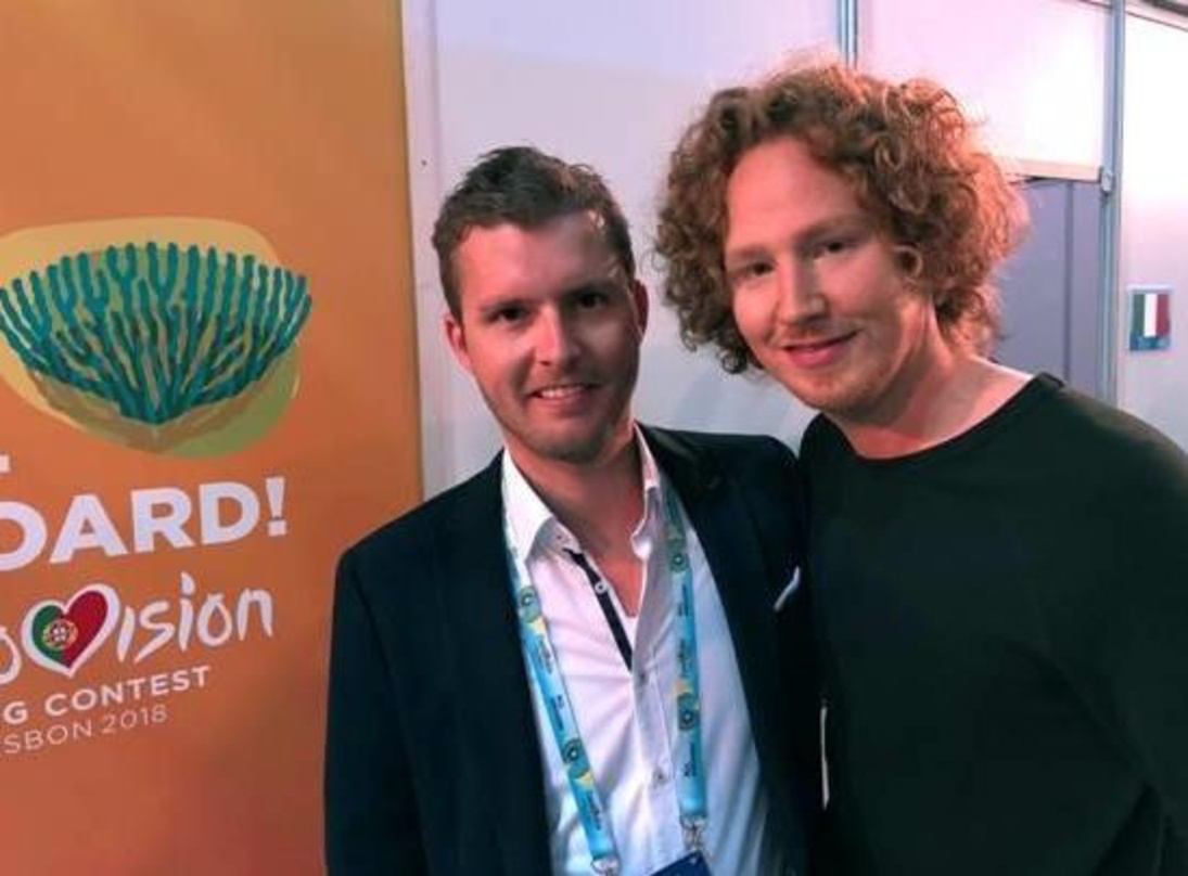 Erreichten beim Eurovision Song Contest in Lissabon das beste Ergebnis für Deutschland seit 2010, als Lena mit "Satellite" den ESC gewann: Dennis Grimm (links, General Manager Very Us) und...