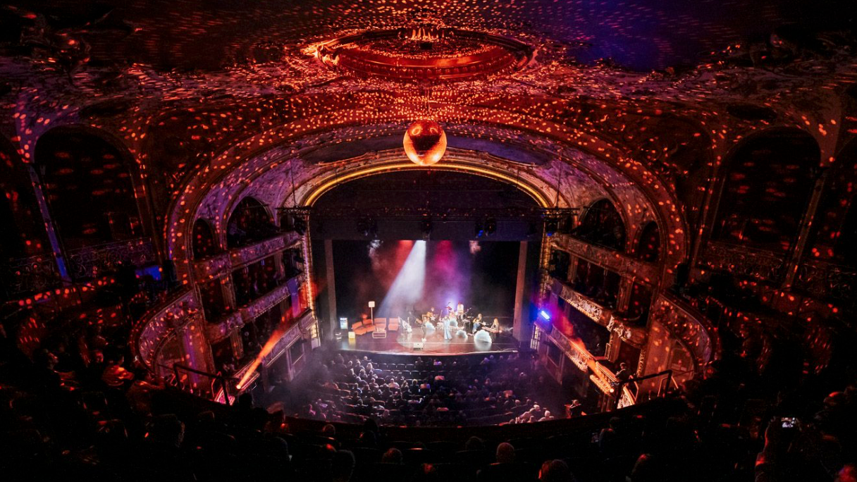 Fand zum 15. Mal in Wien statt: das Waves Vienna, hier das Opening im Volkstheater.