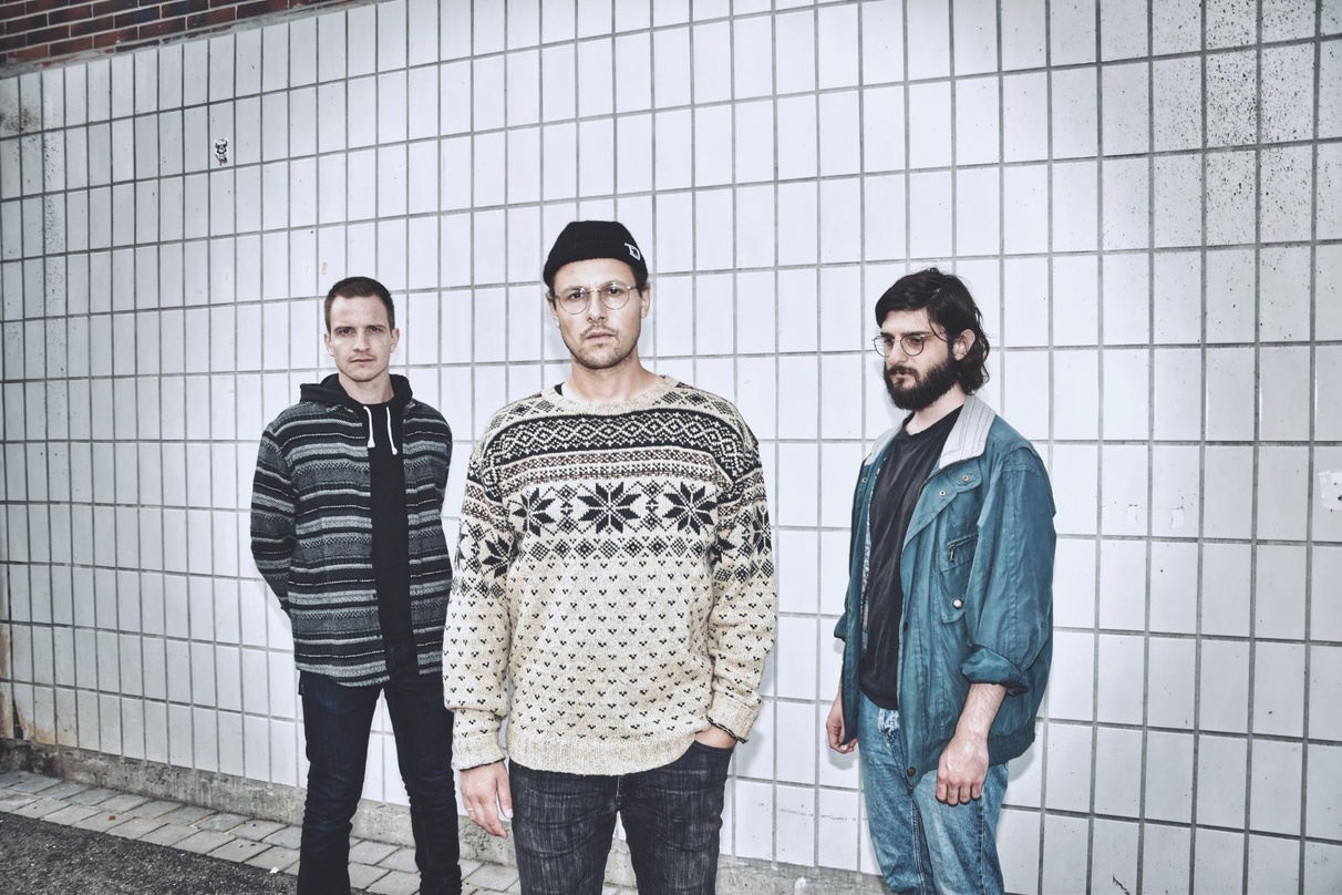 Arbeitet fortan mit Roof Music zusammen: die Band Emma6